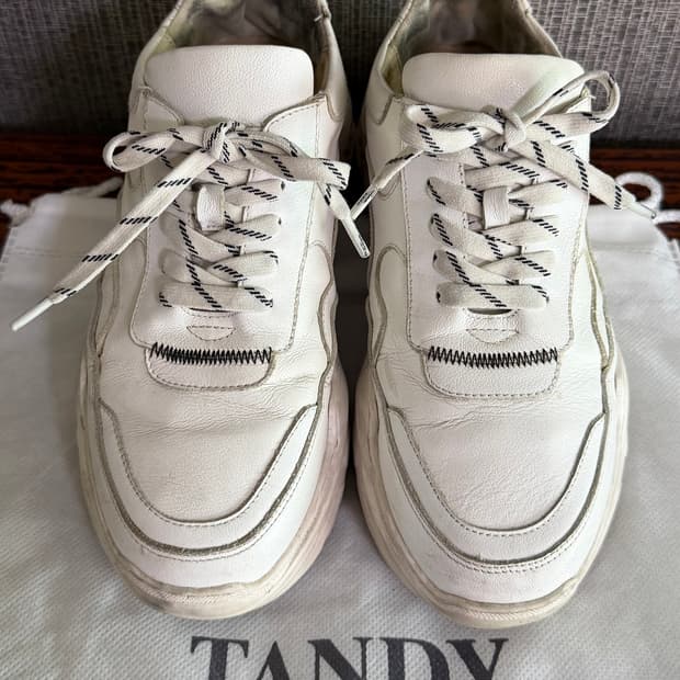 탠디 TANDY 화이트 가죽 어글리 스니커즈 청키 플랫폼 운동화 키높이