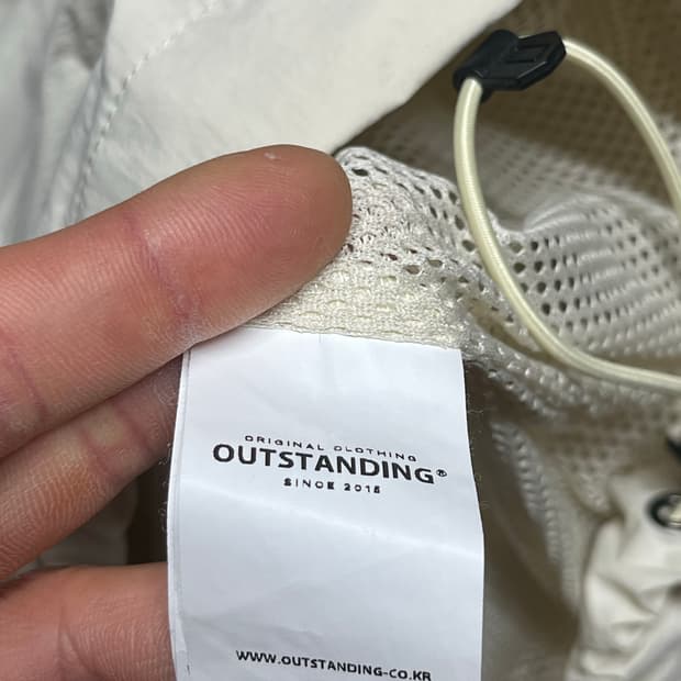 아웃스탠딩 아노락