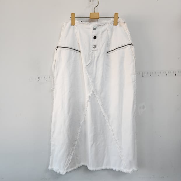 스타일난다 화이트 언발란스 데님 롱 스커트