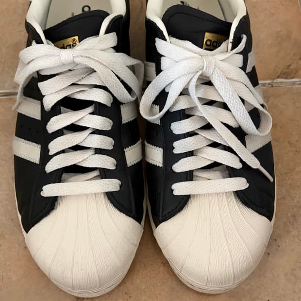 아디다스 슈퍼스타 82 FI 코어 블랙