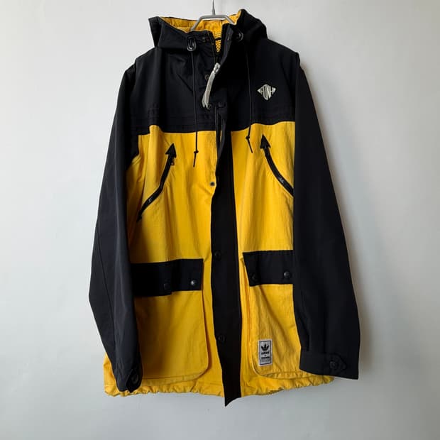 아디다스 X 네이버후드 야상자켓 