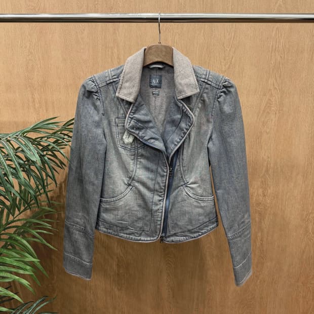 아르마니 익스체인지 긴팔 카라넥 집업 사선 지퍼 디테일 빈티지 그레이