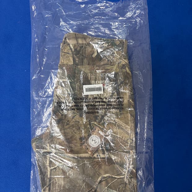 슈프림 배기 진 리얼트리 [34]