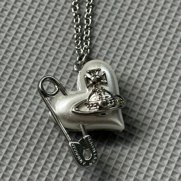 비비안웨스트우드 목걸이 오리에타 옷핀 클립 펄 하트목걸이 빈티지