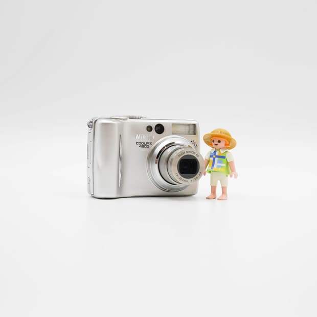 Nikon COOLPIX 4200 (니콘 쿨픽스 4200)