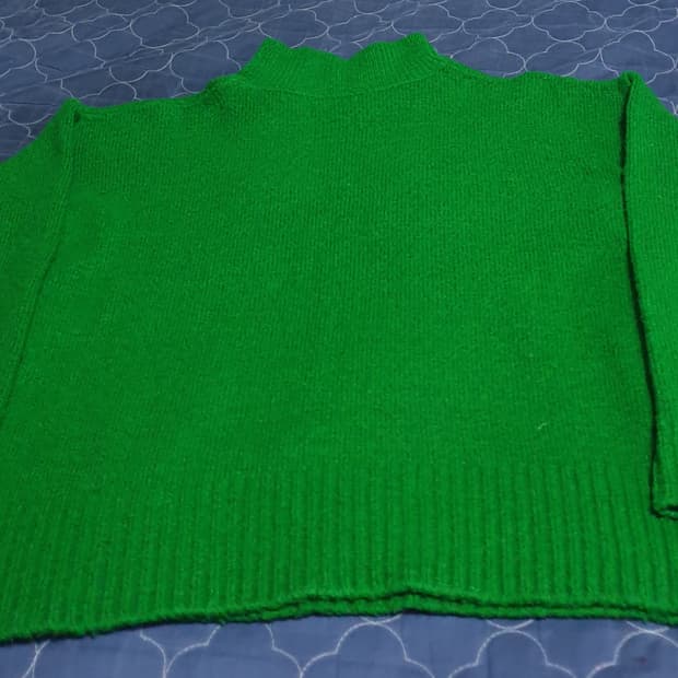 미스벨리 반폴라 긴팔 니트 그린 (M)