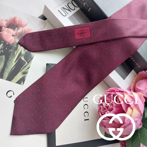 구찌 g로고 전체 패턴 넥타이 버건디 컬러 9.3cm A등급 K2620
