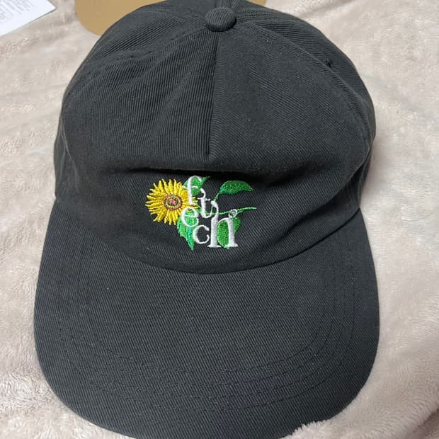 Fetch 썬플라워 자수 볼캡 블랙
