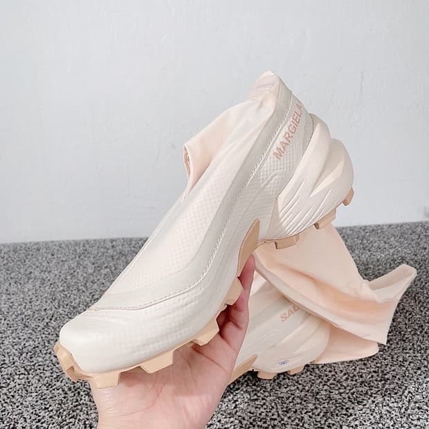 (정품/새상품) MM6 X 살로몬 여성 바닐라 크림 타이 하이 부츠