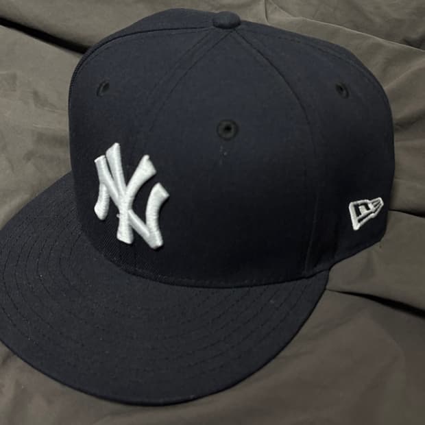뉴에라 59피프티 MLB 어센틱 뉴욕 양키스 게임 네이비