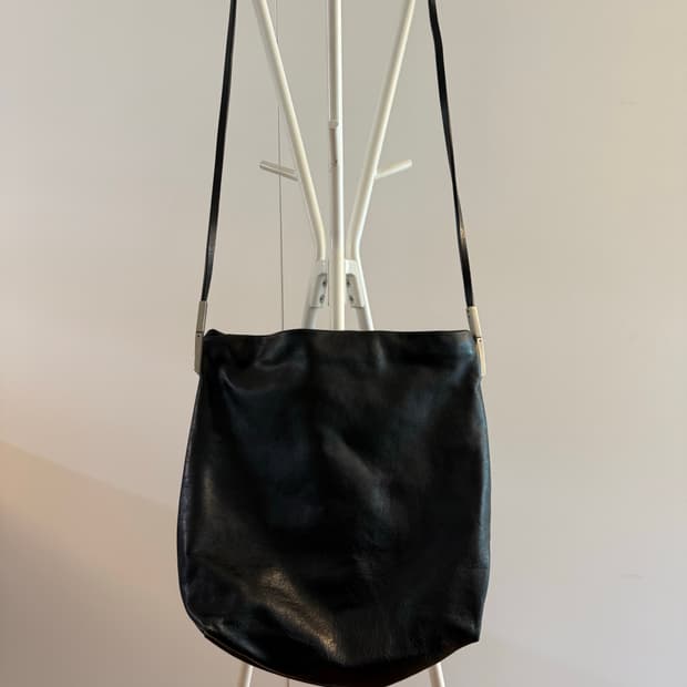 소프트 레더 크로스바디 백