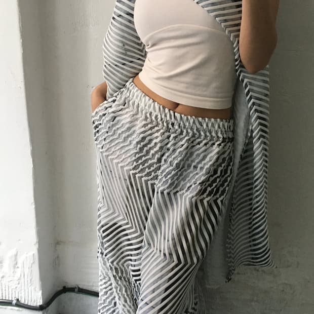 ISSEY MIYAKE 이세이미야케 화이트 플리츠 팬츠