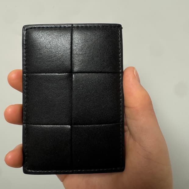 보테가베네타 신형 카드지갑