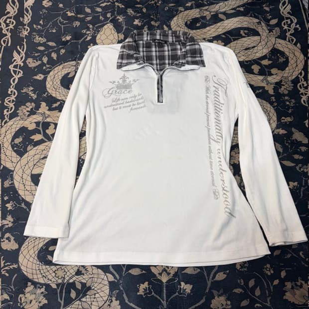 Y2K Layered lettering long sleeve unisex