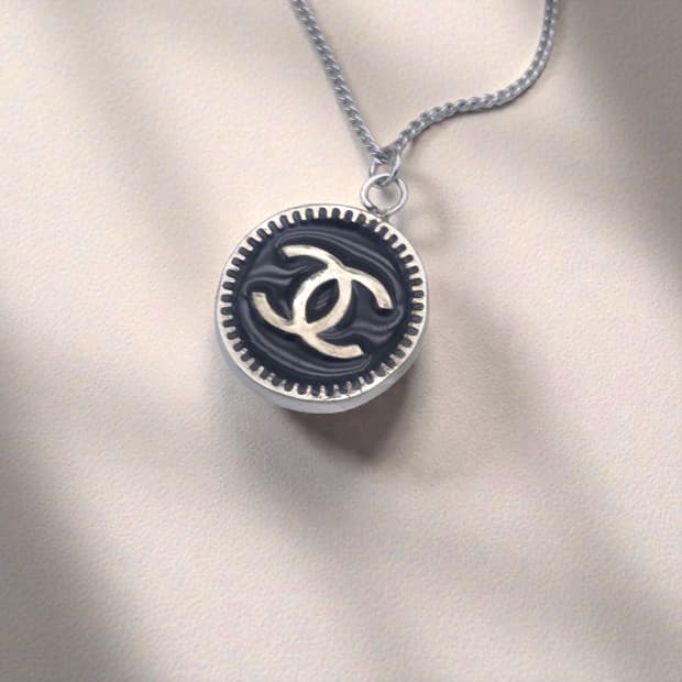 샤넬 코인CC로고 목걸이