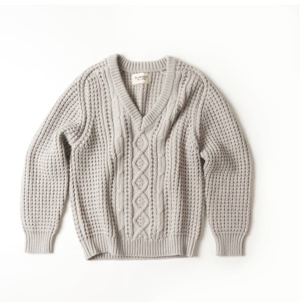 CABLE FISHERMAN V-NECK KNIT, LIGHT GRAY