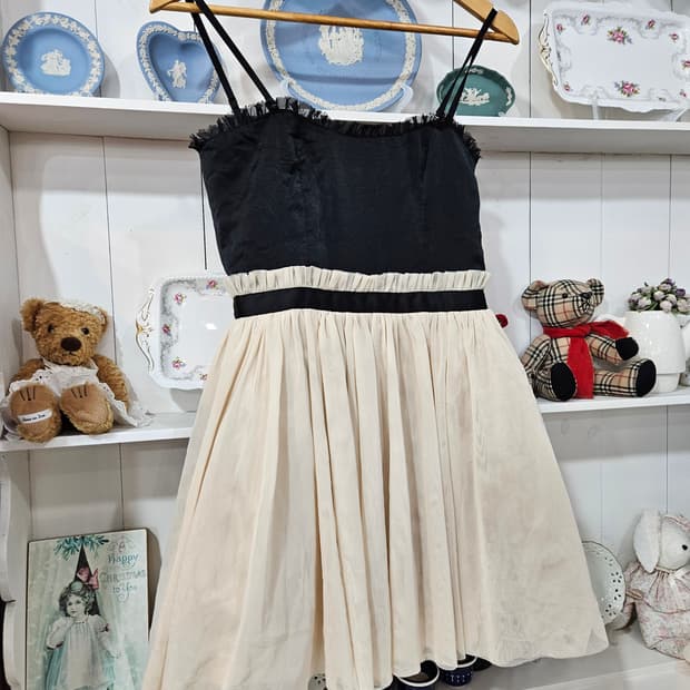 리본 튤 원피스