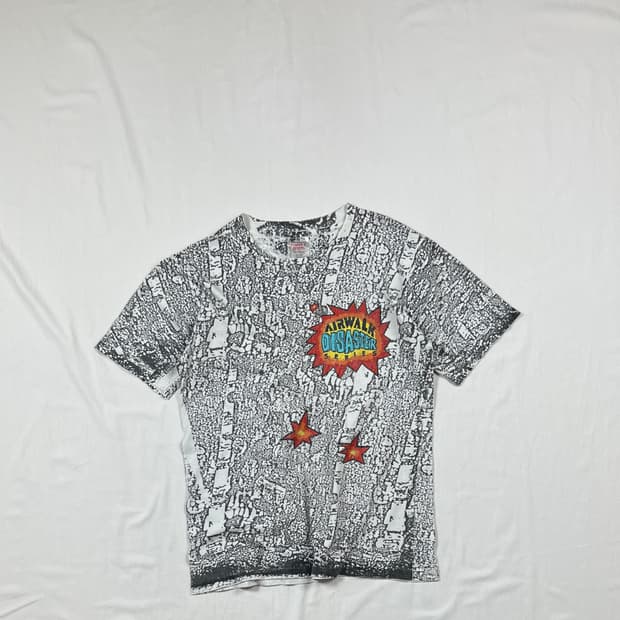 90‘s airwalk 올프린트 반팔티