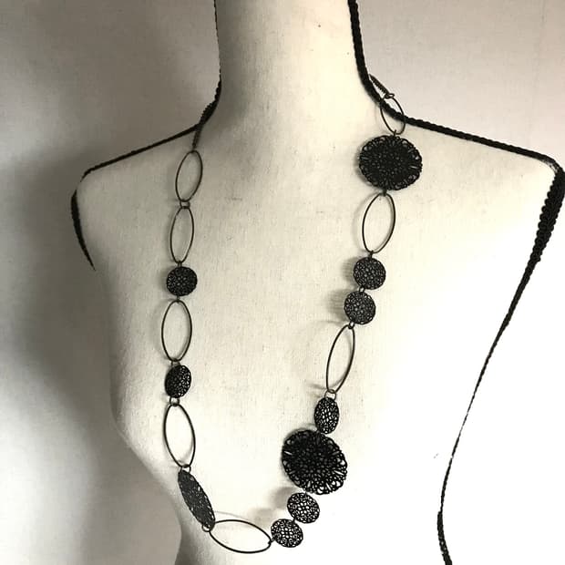 Vintage Black Lace-Pattern Necklace 