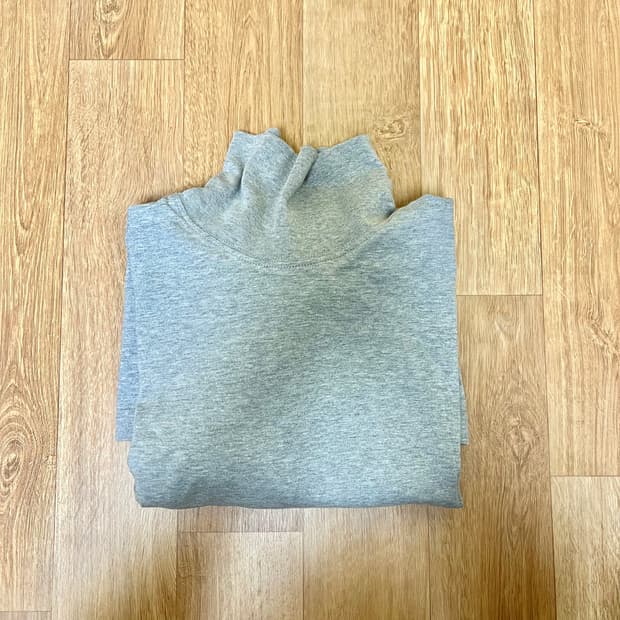 브라운야드 모크넥 롱슬리브 