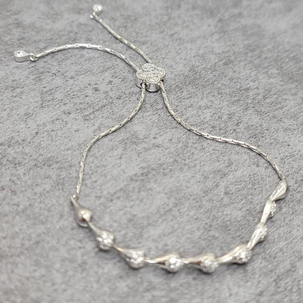 pave bracelet