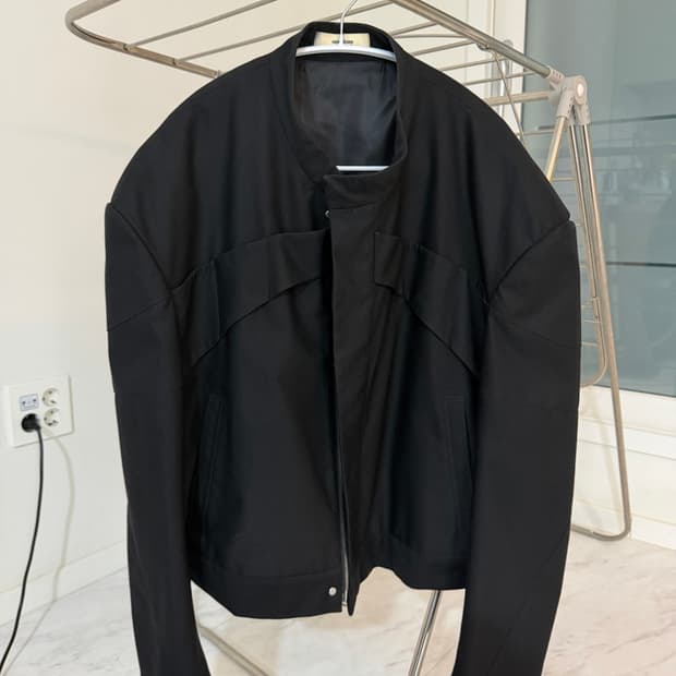 논노드 SS 크롭 라이더 자켓 매트 블랙