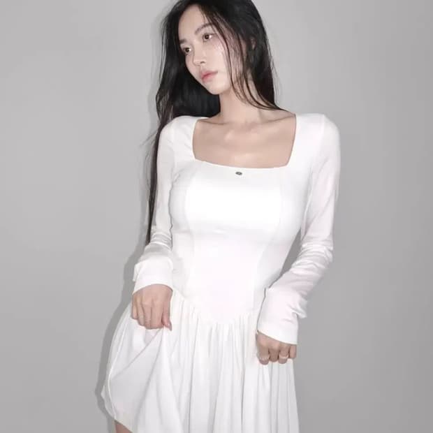 페일 제이드 스케이터 원피스 화이트 2사이즈