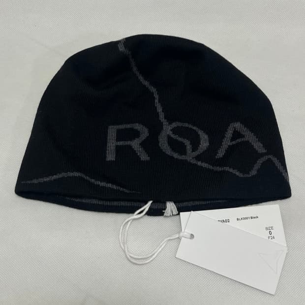 로아 하이킹 25fw 로고 울 비니/블랙