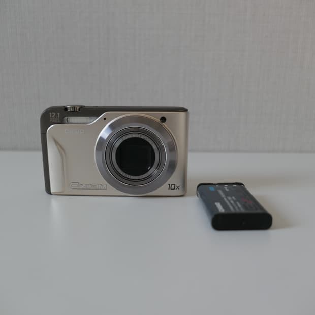 ✨Casio ex-h10 ✨ 뽀용 뷰티모드 디카 판매합니다