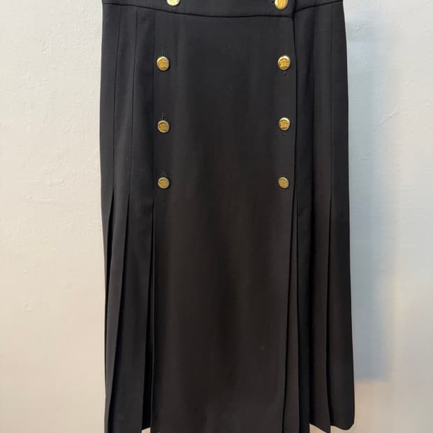 정품) 버버리 블랙 금장 버튼 스커트 26