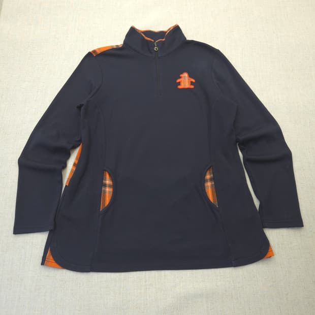 머싱웨어 펭귄 자수 체크 배색 하프넥 풀오버