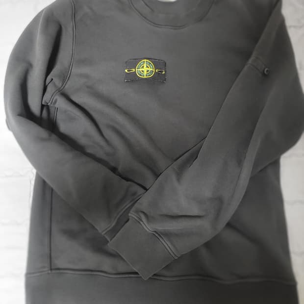 스톤아일랜드 맨투맨