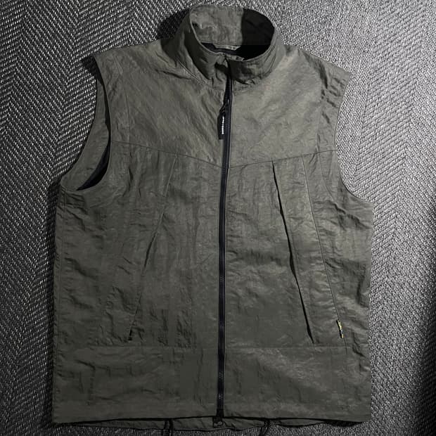 [L] YESEYESEE Guider Vest 예스아이씨 나일론 베스트