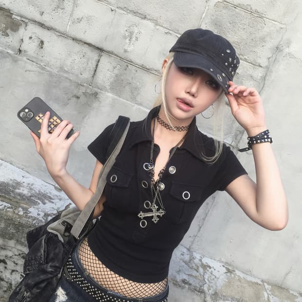 00s Eyelet Gothic T-shirt