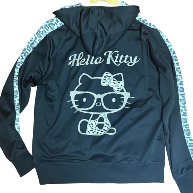 헬로키티 블랙 후드 집업 점퍼 레오파드