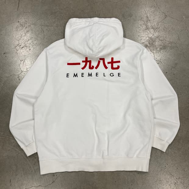 87mm Mmlg 화이트 컬러 후드티