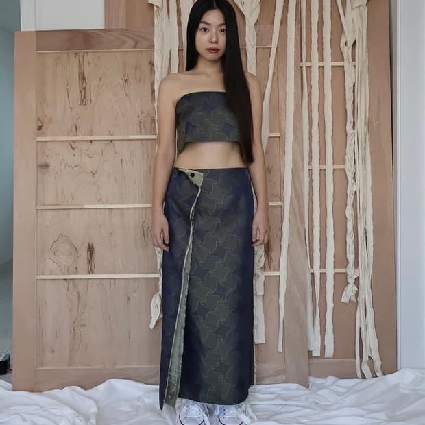 0tape 자카드 맥시 스커트