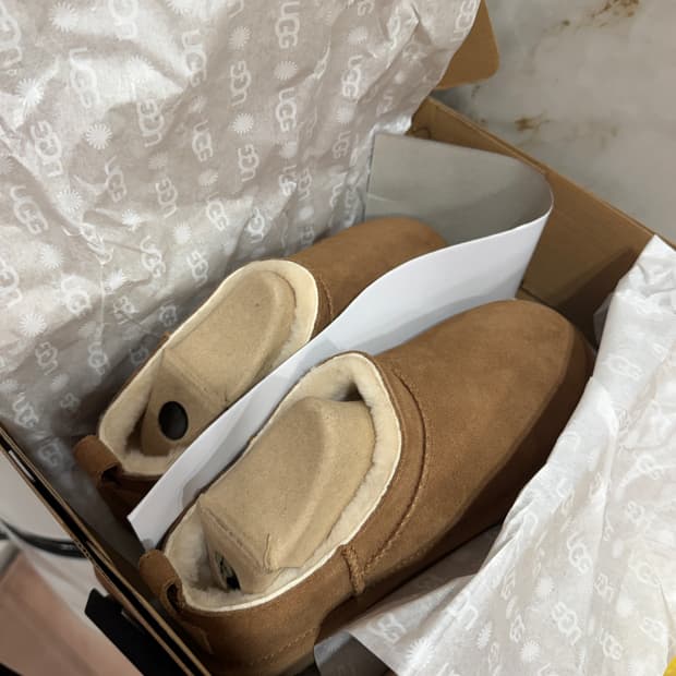 어그 마이크로 240 새상품