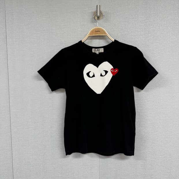 꼼데가르송 반팔 티셔츠