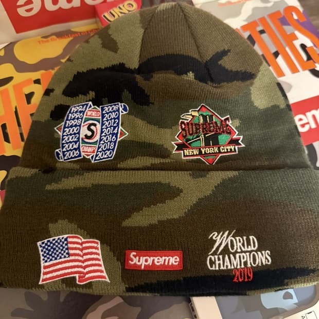 슈프림 뉴에라 월드시리즈 멀티 패치 비니 카모