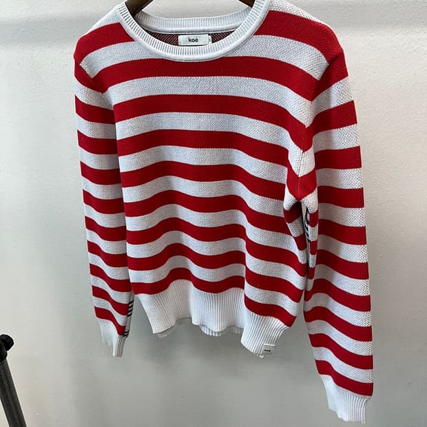 여) 톰브라운 x 코에 스트라이프 니트 