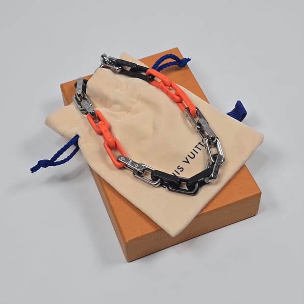 루이비통 모노그램 체인 목걸이