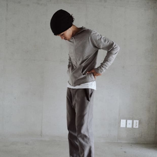 mono prive- textured straight pants grey