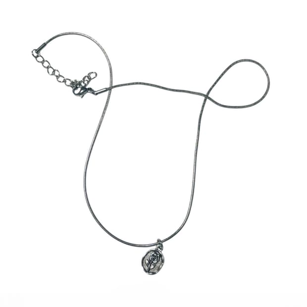 Ellavo Rose Emblem silver chain