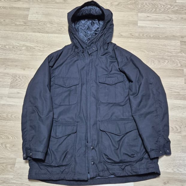 유니클로 × 엔지니어드 가먼츠 콜라보 퍼프테크 유틸리티 자켓 블랙