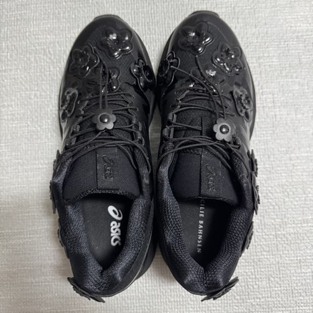 아식스 젤터레인 세실리아반센 255