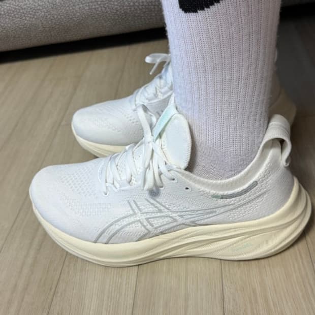 아식스 젤님버스 26 화이트(새상품)