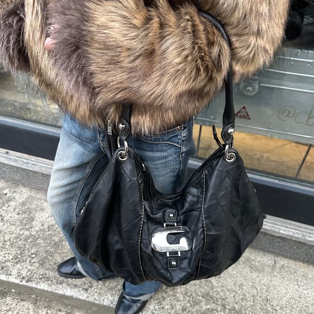 00s 빈티지 라지 라운드 게스 스티치 백