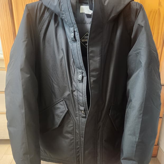 나나미카 고어텍스 후드 다운 자켓 블랙 L