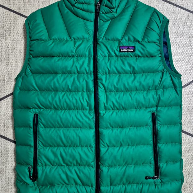 파타고니아 다운스웨터 경량패딩 베스트
